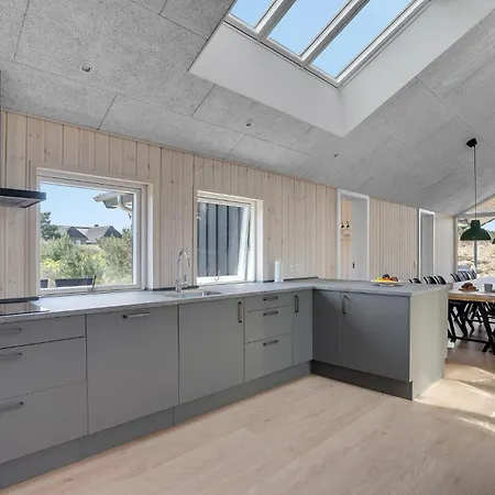 5 Bedroom Pet Friendly In Romo Holiday home Romo