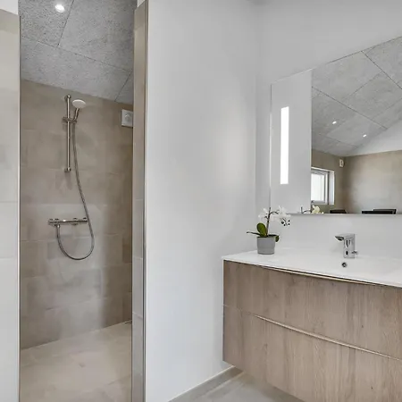 Tatil Evi 5 Bedroom Pet Friendly In Romo