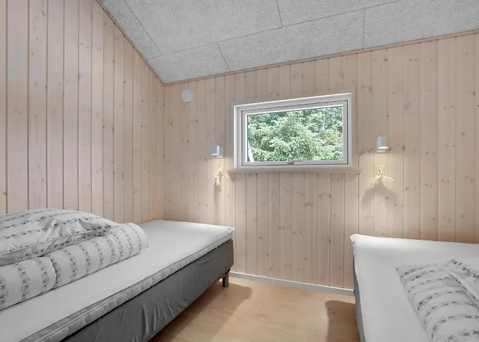 5 Bedroom Pet Friendly In